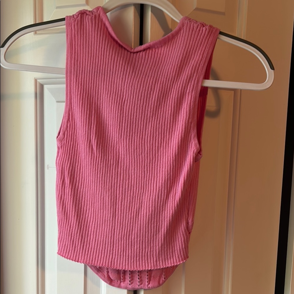 Pink Sleeveless Ribbed Top - Picture 3 of 3